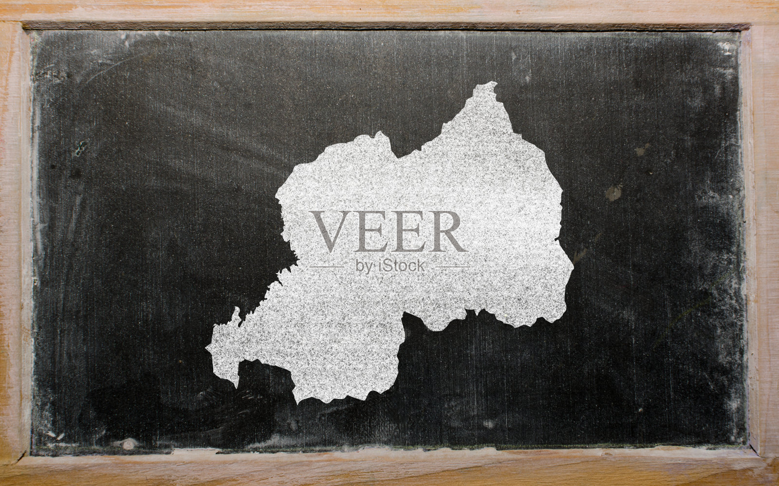 黑板上有卢旺达的地图照片摄影图片