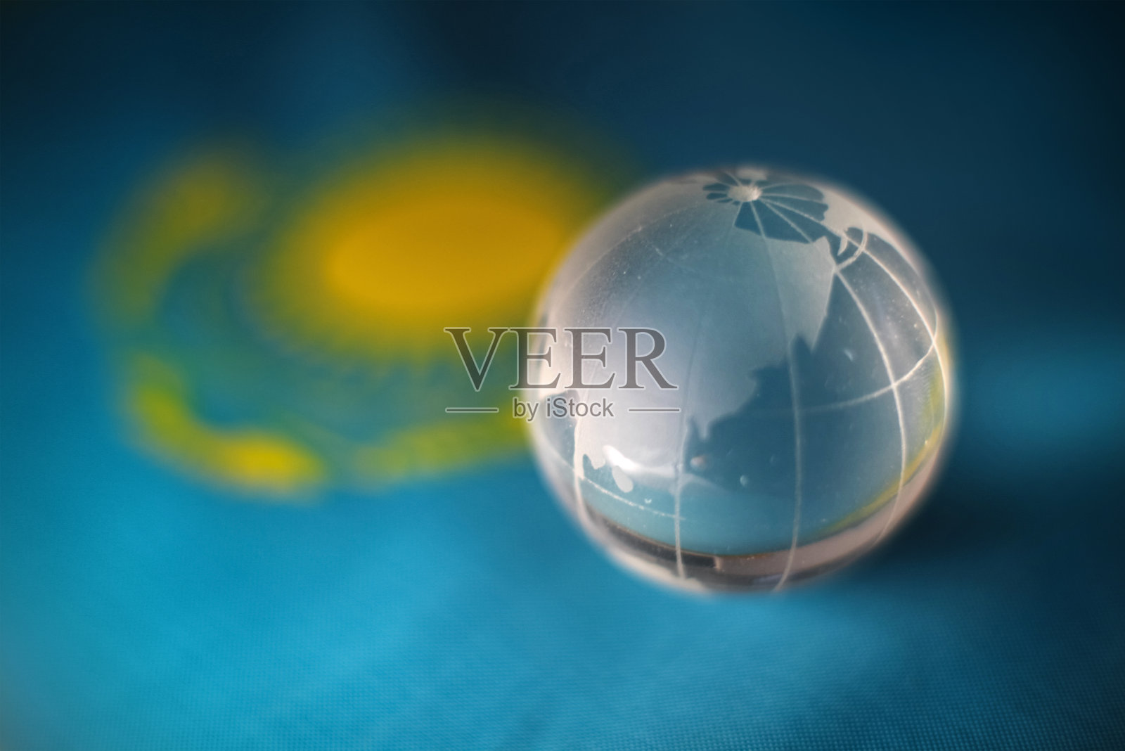 哈萨克斯坦玻璃球照片摄影图片