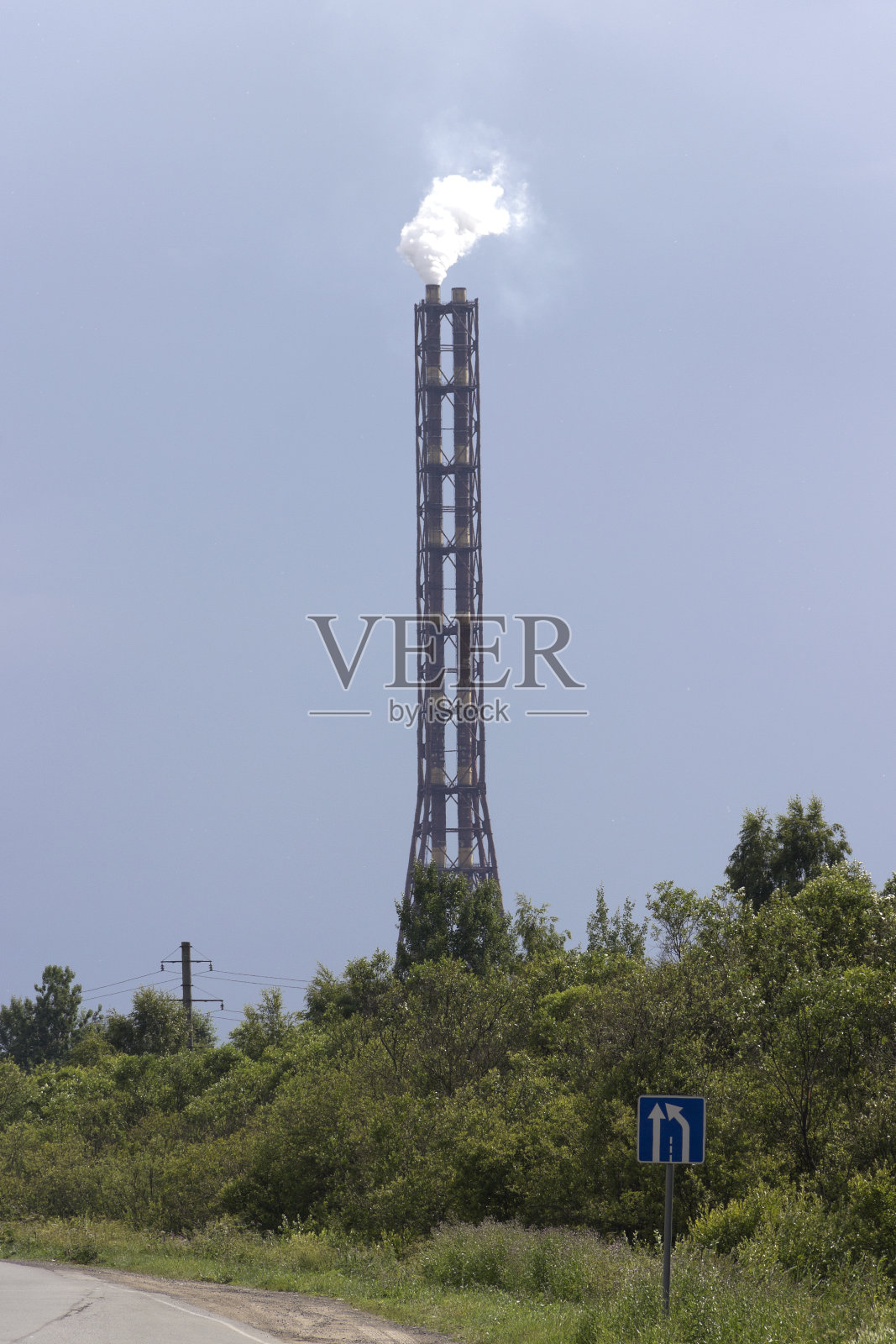 吸烟的管道热电厂照片摄影图片