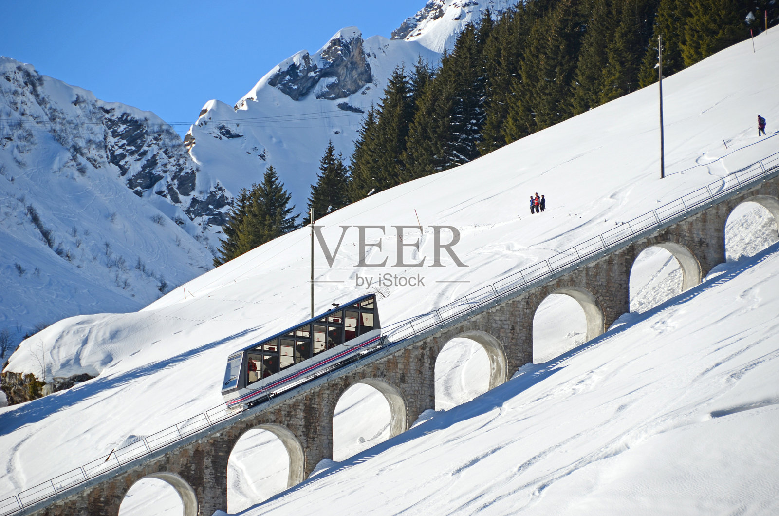 慕伦，瑞士著名的滑雪胜地照片摄影图片