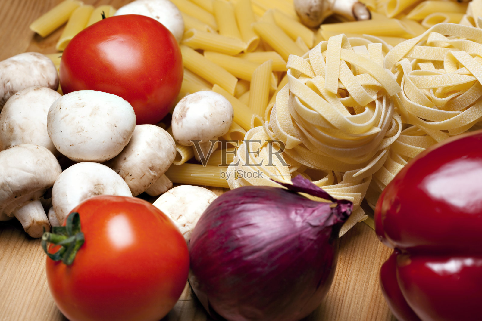 用意大利食材烹饪照片摄影图片