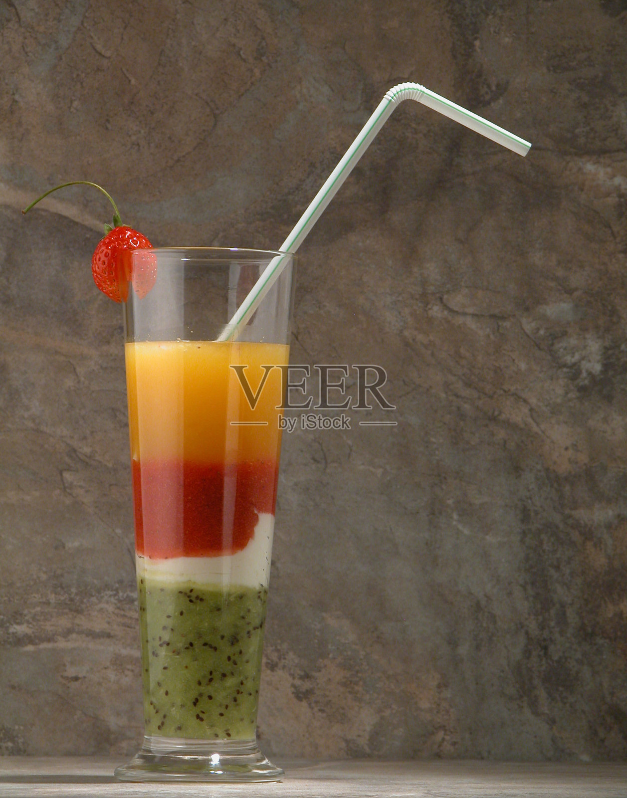 桌上饮料特写镜头照片摄影图片