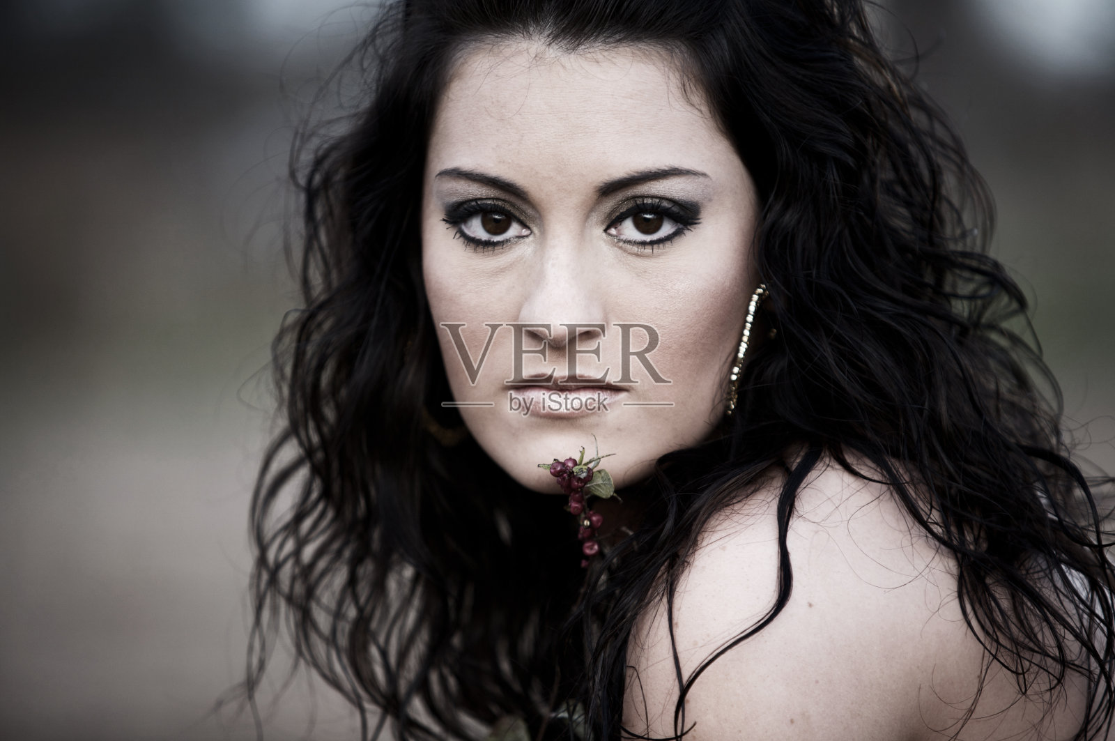 年轻成年女性肖像照片摄影图片