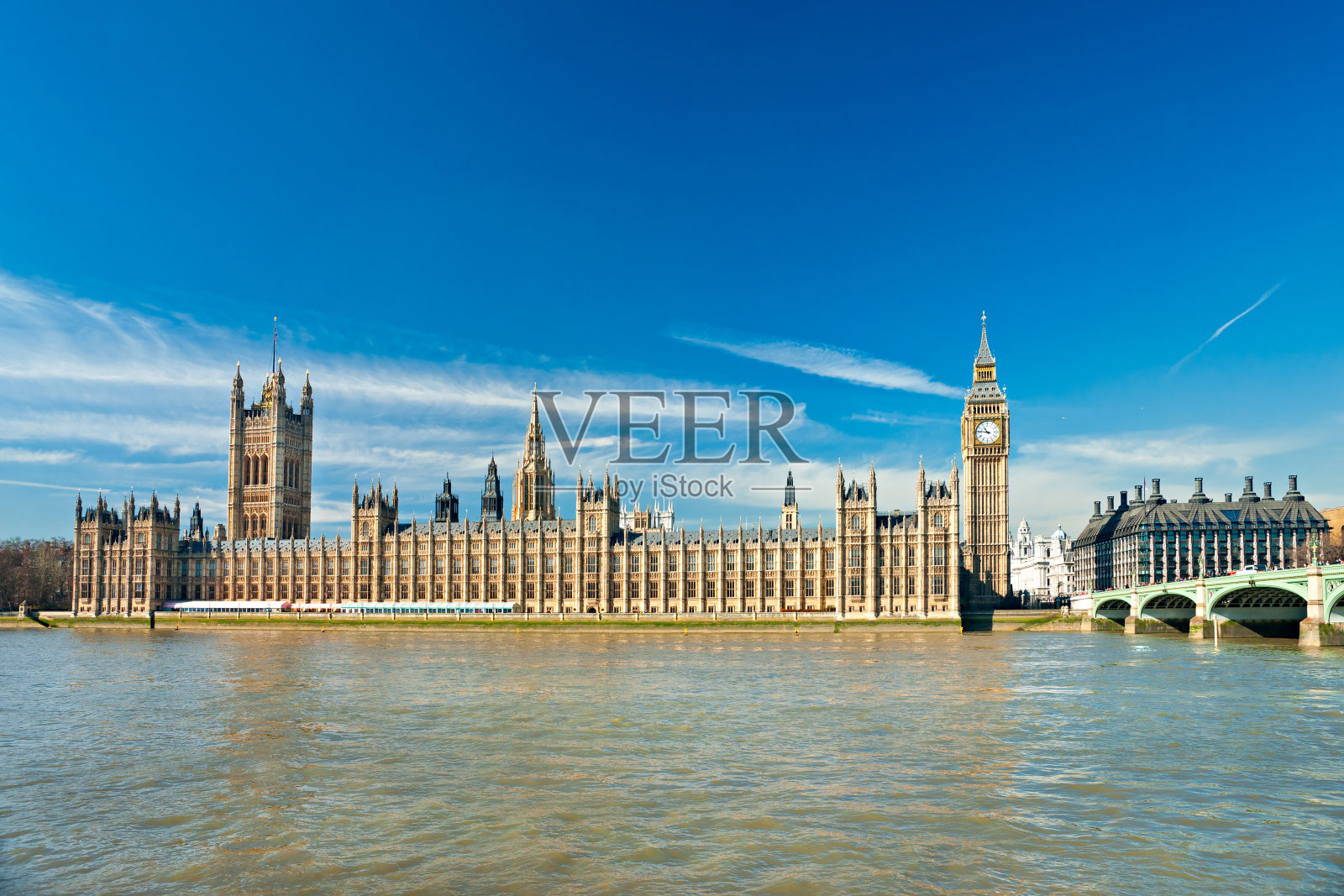 英国伦敦的大本钟和国会大厦。照片摄影图片