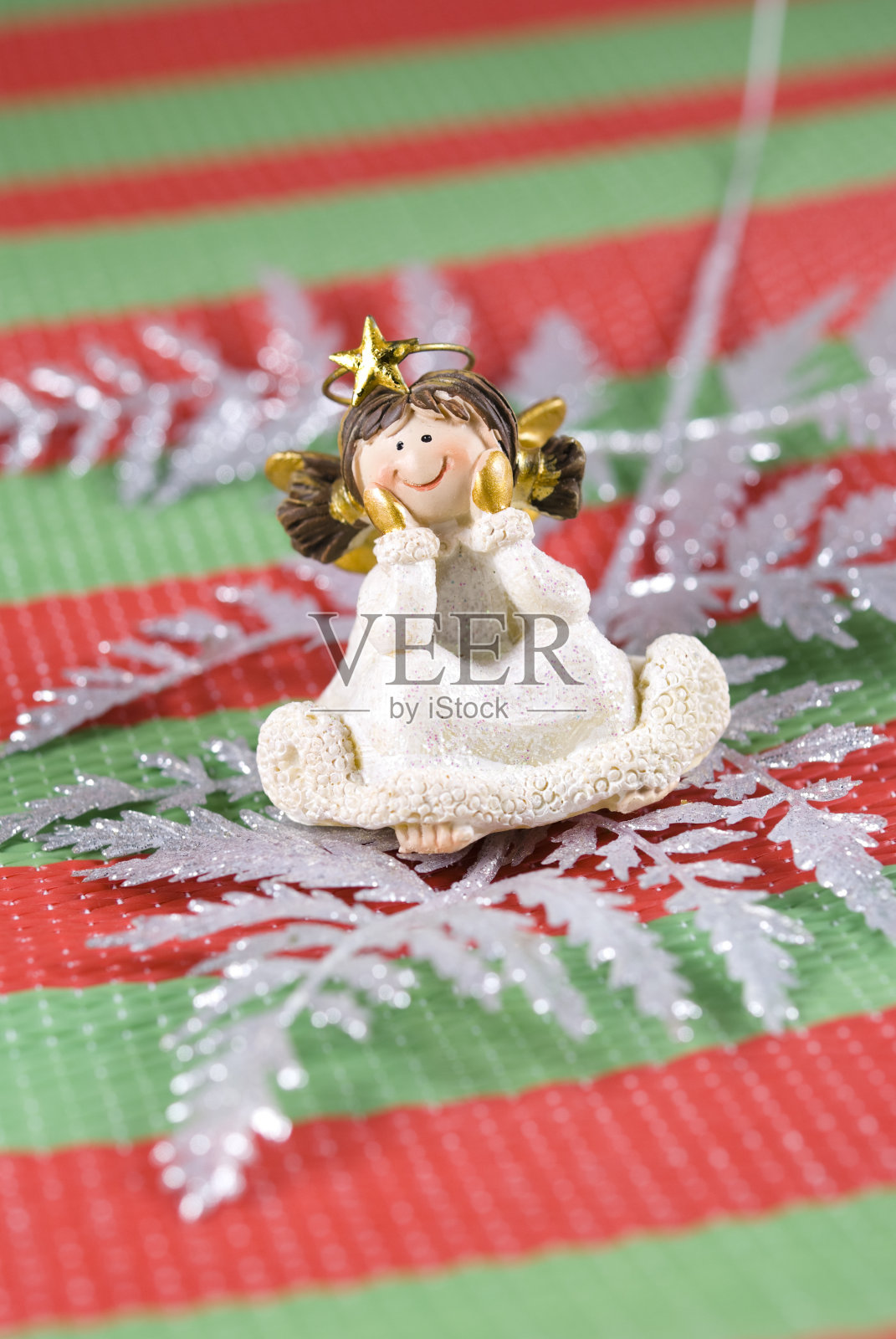圣诞装饰天使小雕像照片摄影图片