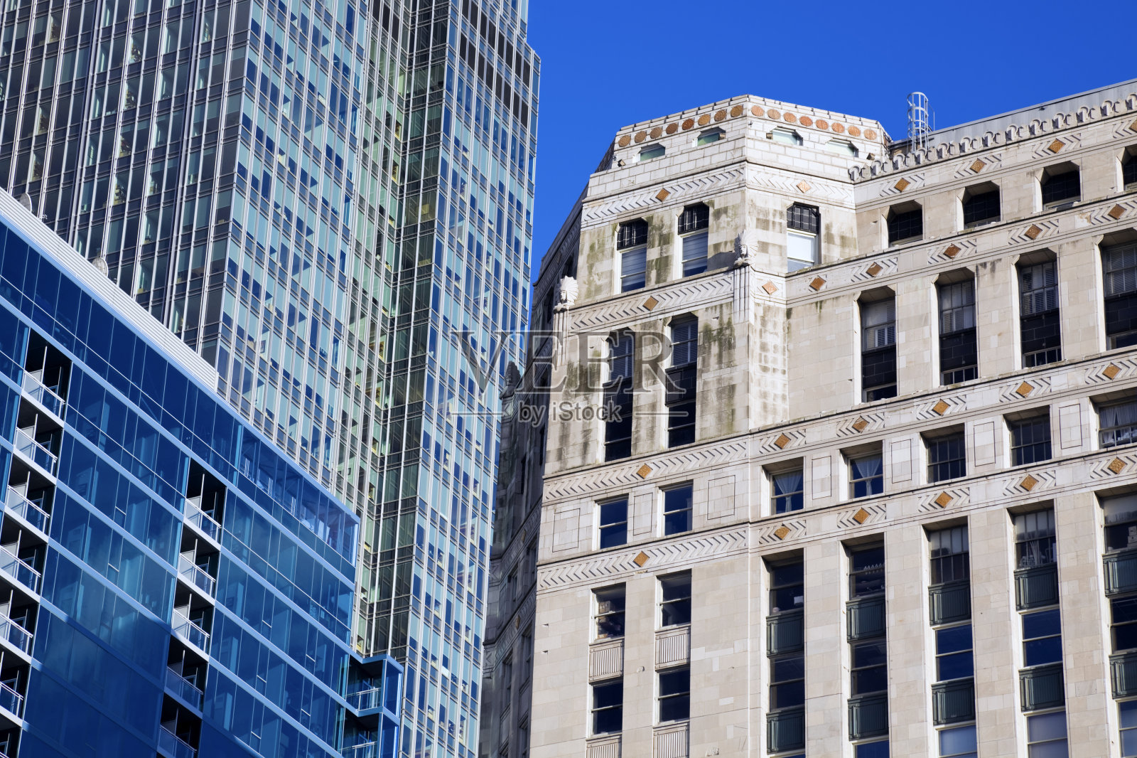 芝加哥市中心的混合窗户照片摄影图片