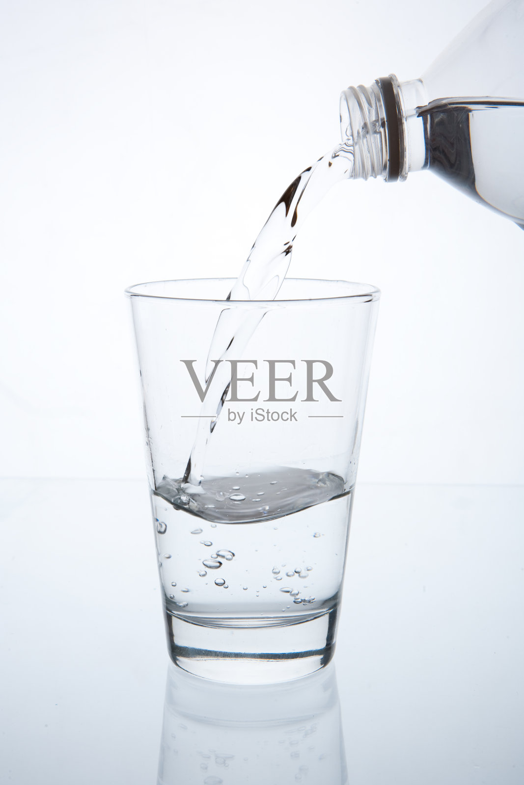 水被倒照片摄影图片