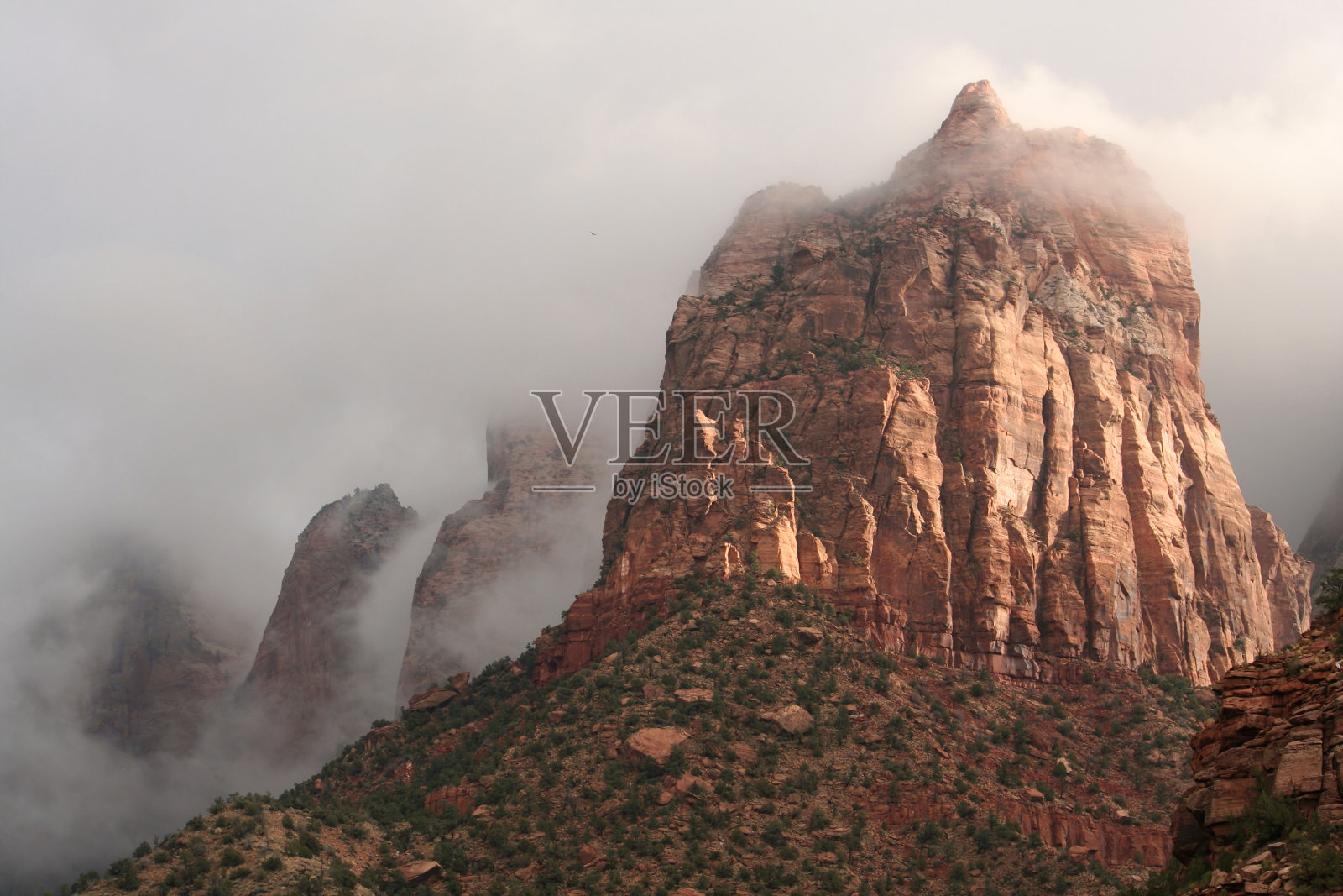 悬崖在锡安照片摄影图片