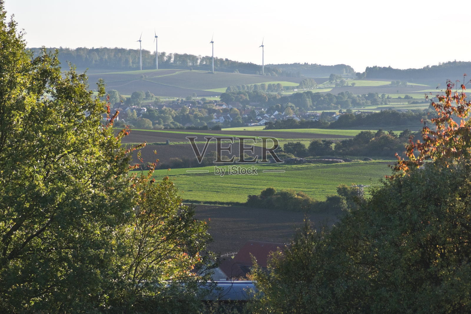 黑塞傍晚的乡村景色照片摄影图片