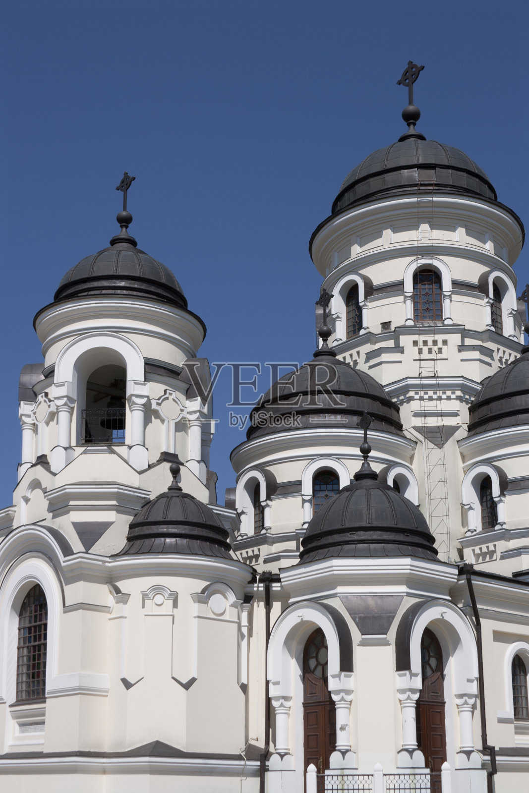 卡布里亚纳修道院，冬季教堂照片摄影图片