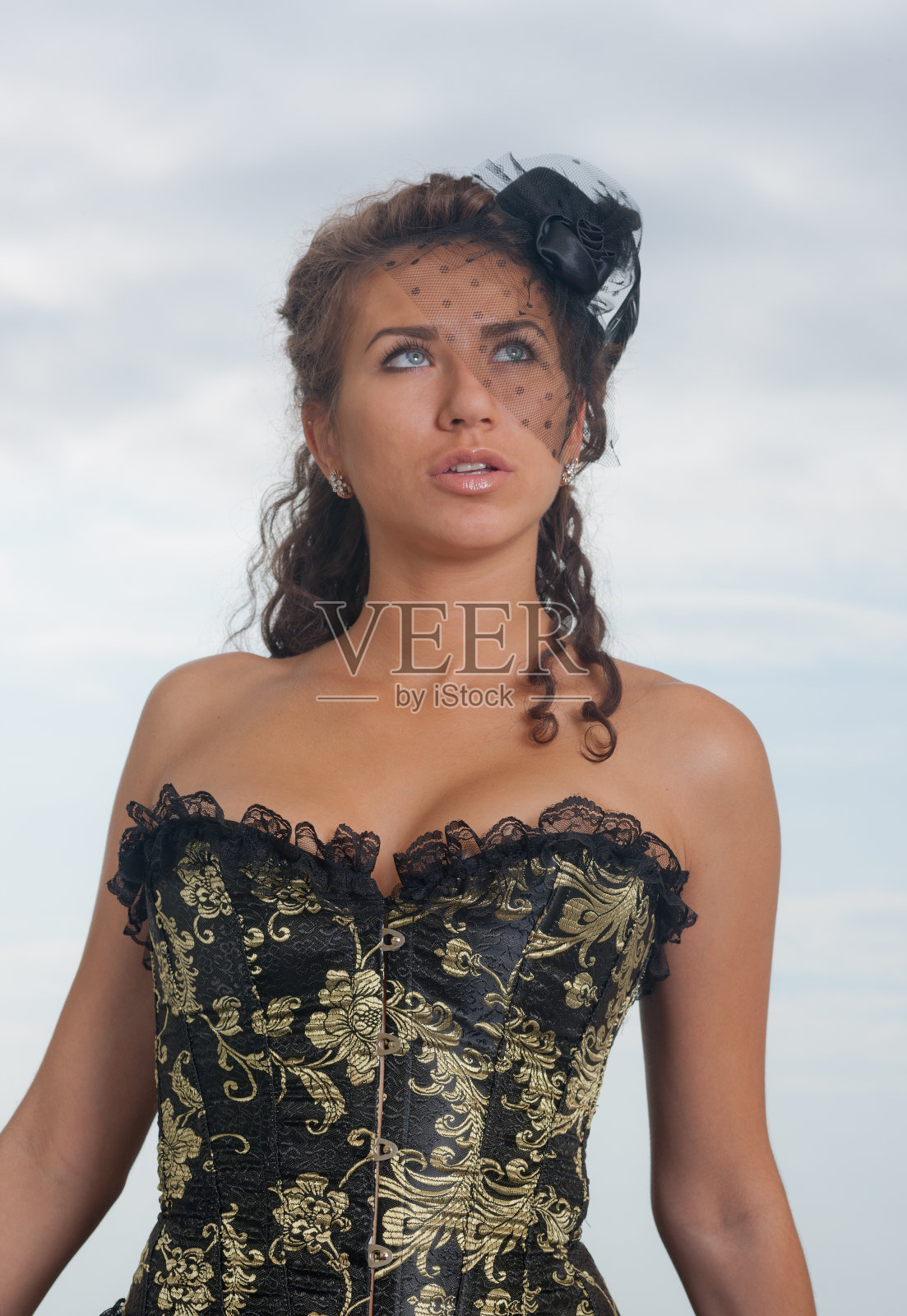 穿紧身衣的女孩照片摄影图片