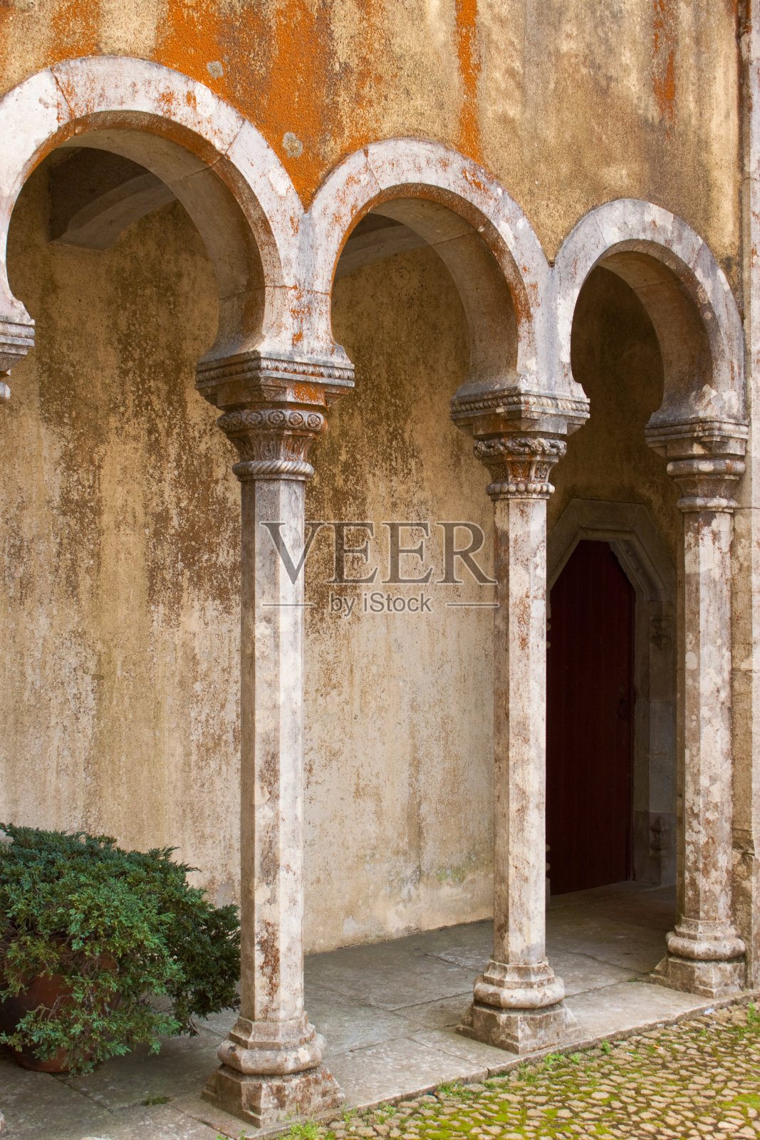 佩纳宫殿的拱门照片摄影图片