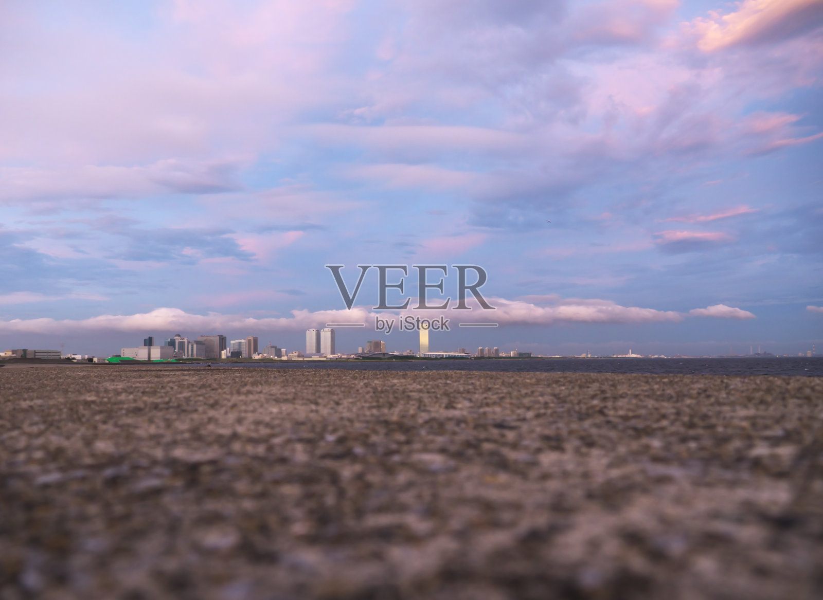 马库哈里湾镇的景色。照片摄影图片