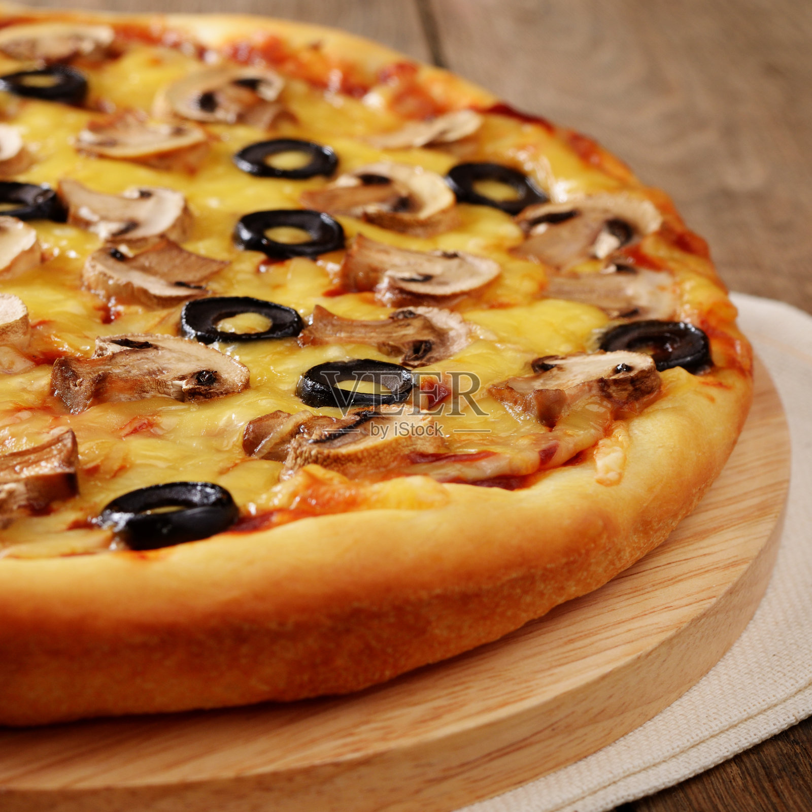 蘑菇披萨照片摄影图片