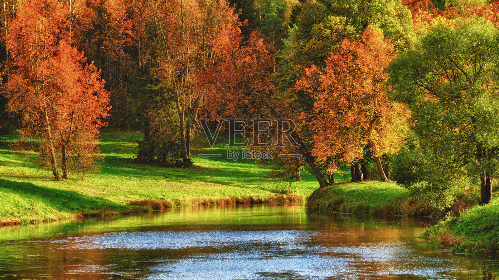 湖上之秋照片摄影图片