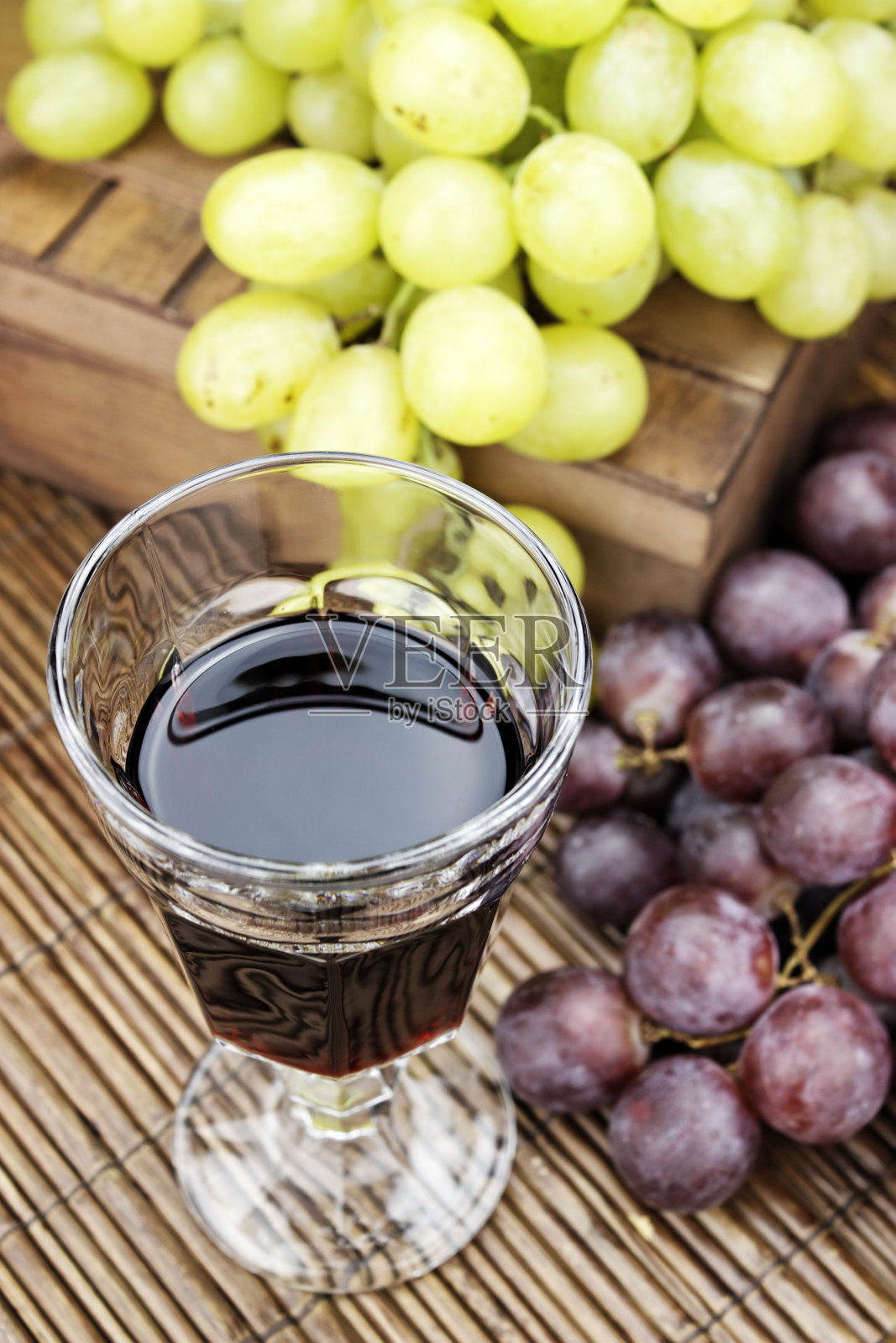 红酒。照片摄影图片