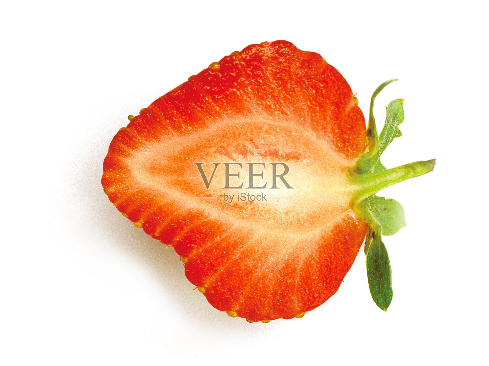 草莓的一半照片摄影图片