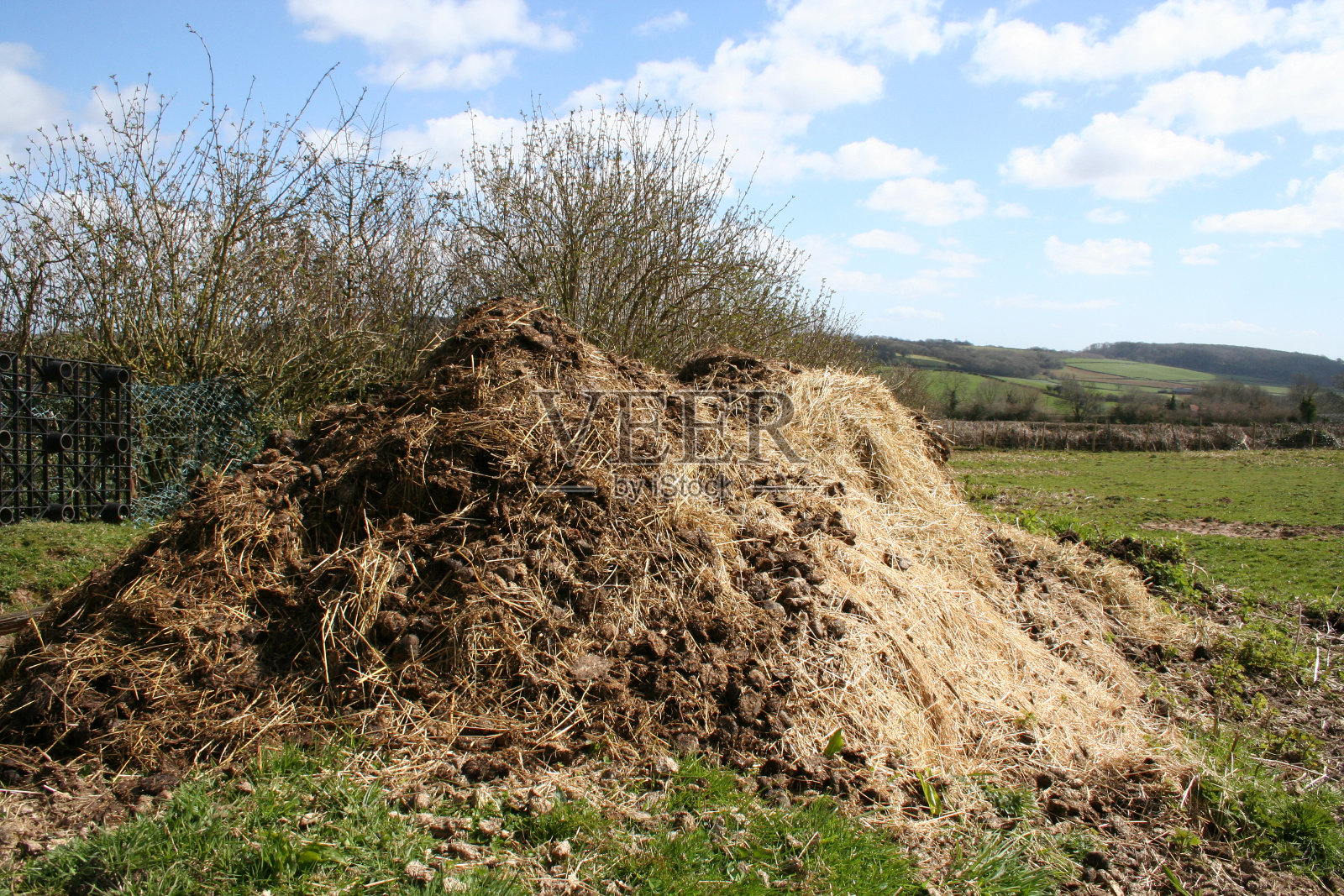 粪肥堆照片摄影图片