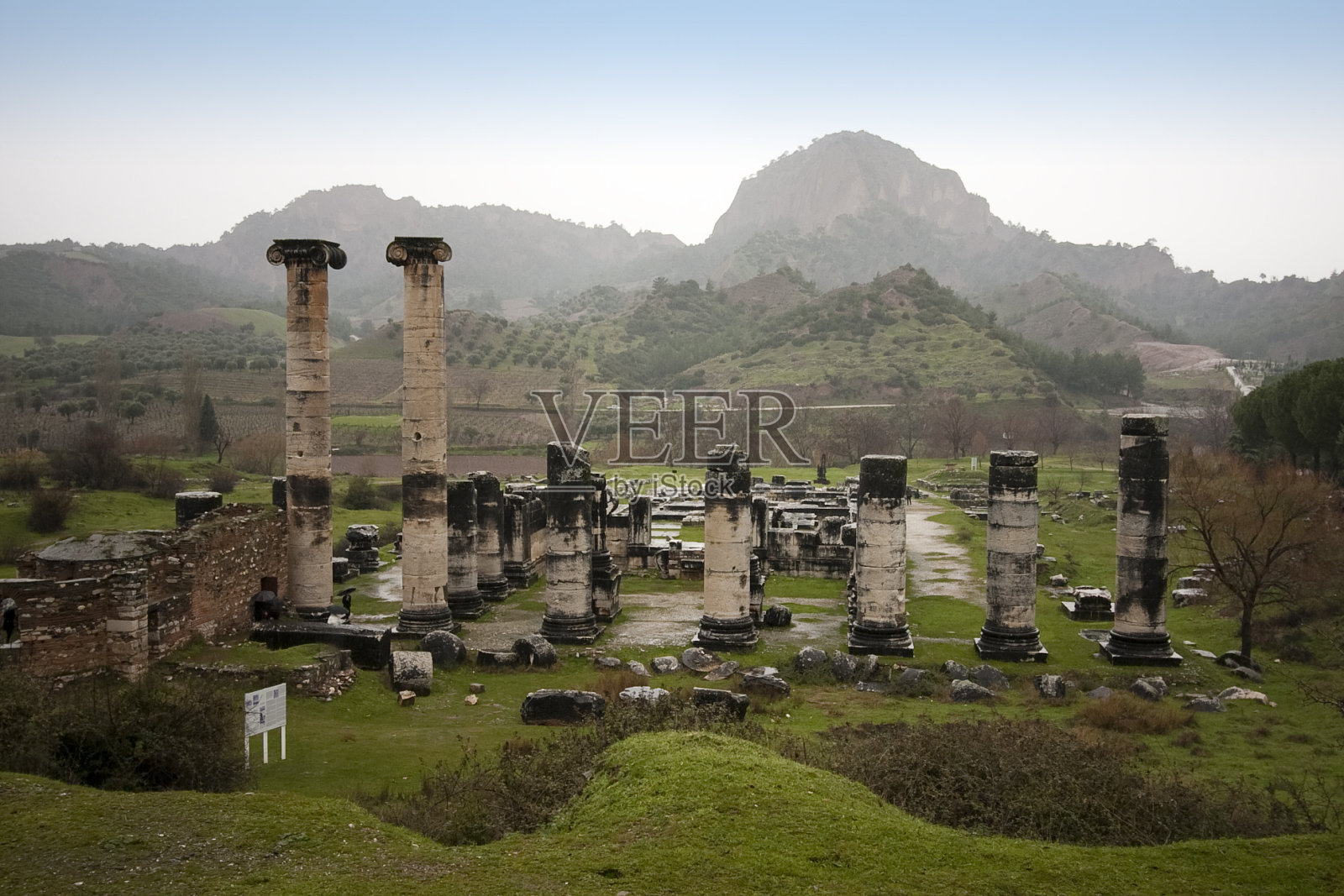 土耳其萨迪斯的阿耳忒弥斯神庙照片摄影图片