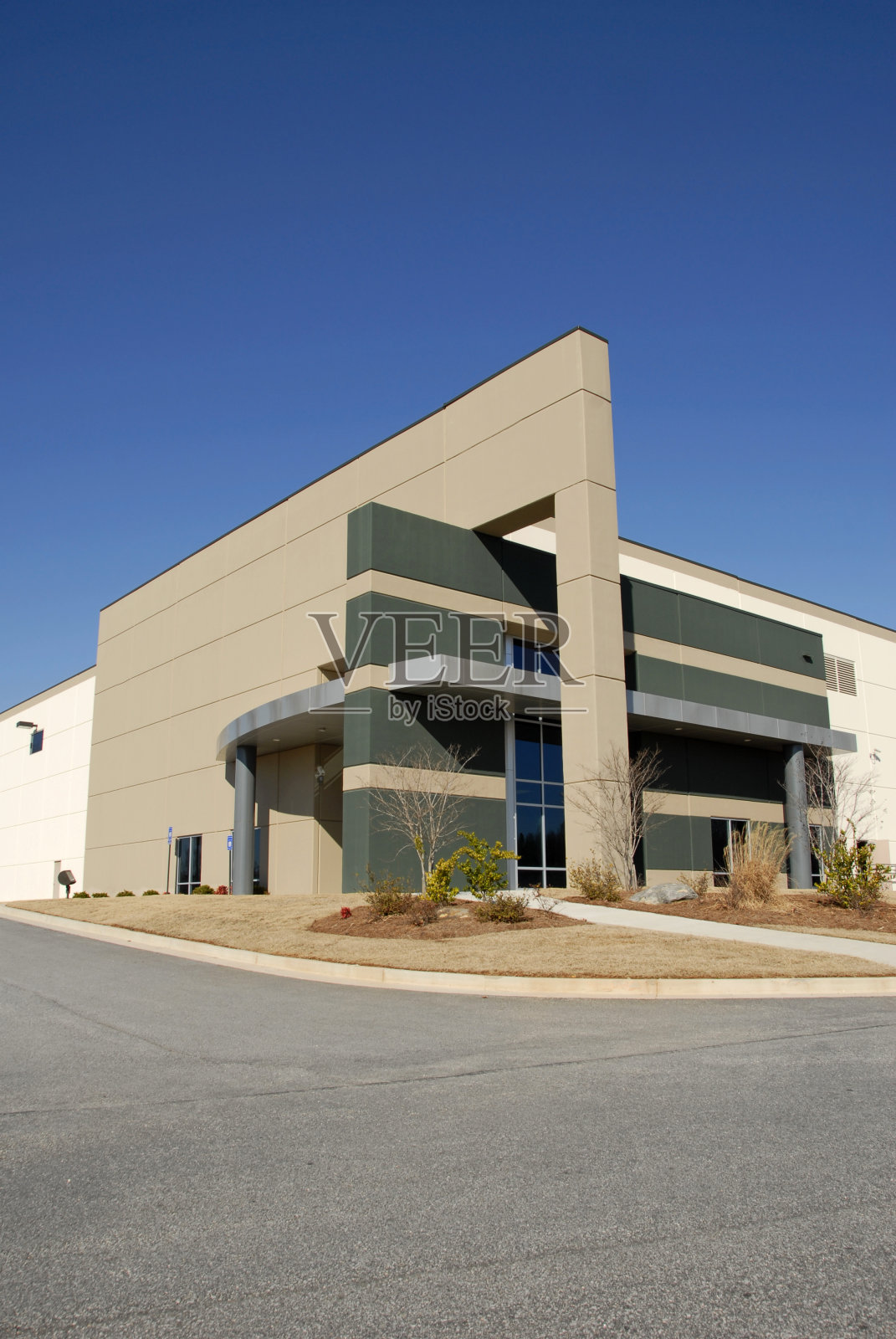 现代配送中心照片摄影图片