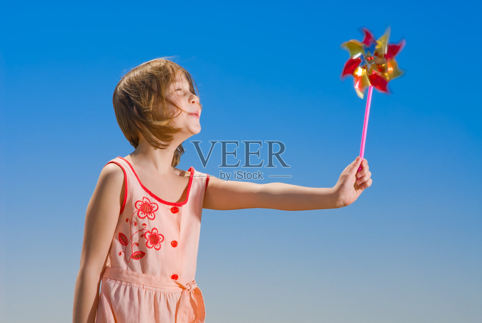 女孩纸风车照片摄影图片