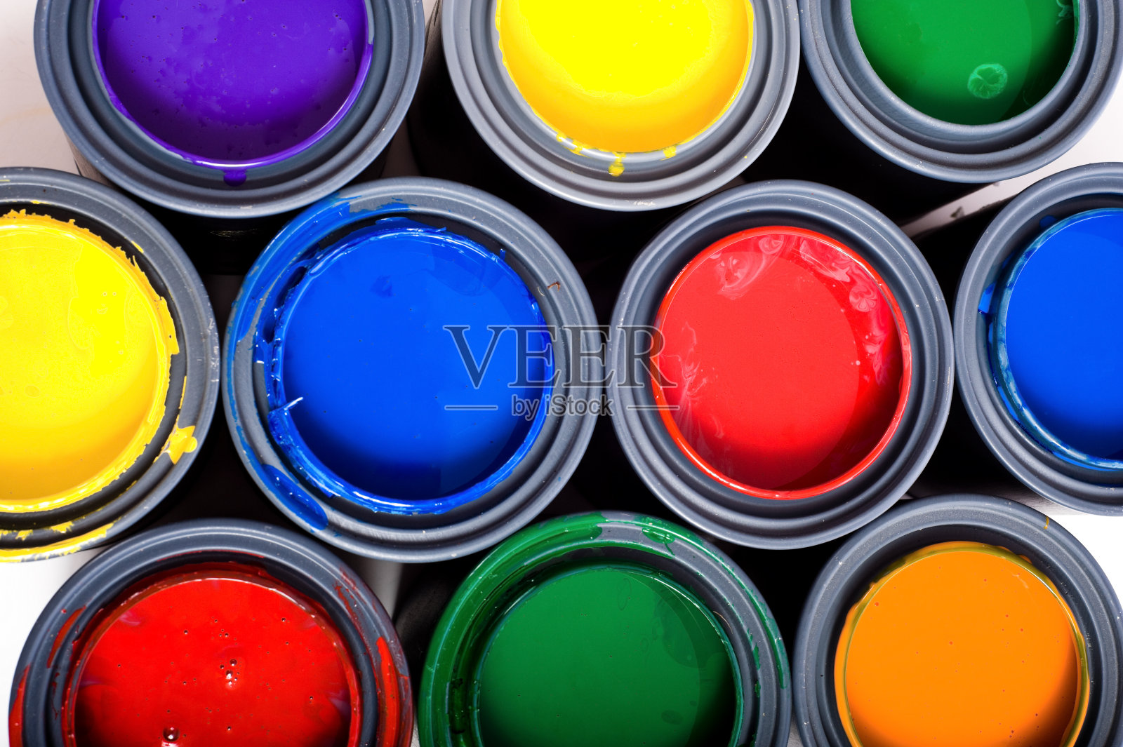 多色涂料罐照片摄影图片