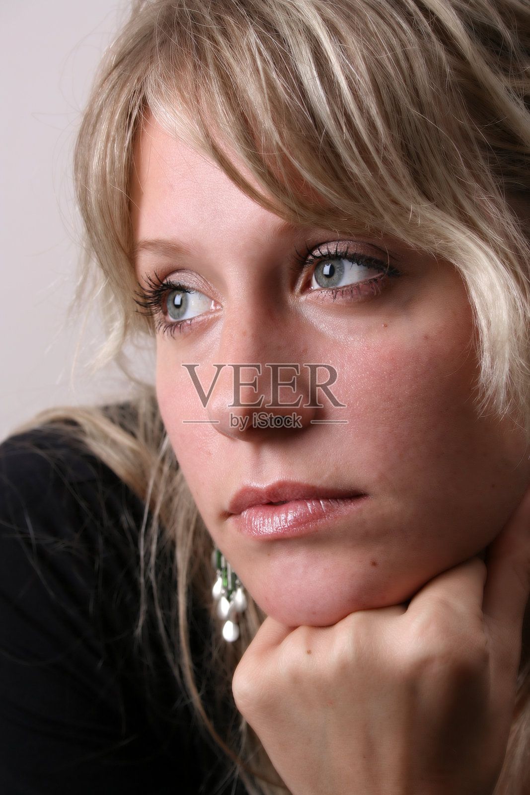 金发碧眼的模型照片摄影图片