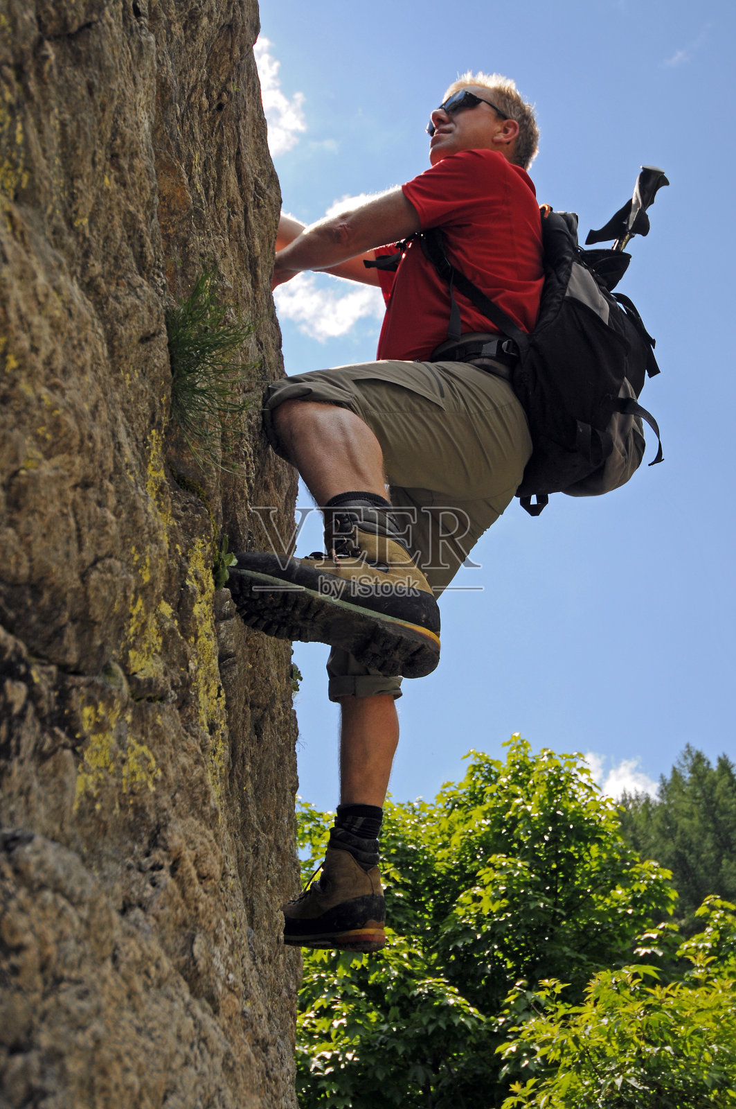 攀岩的人照片摄影图片
