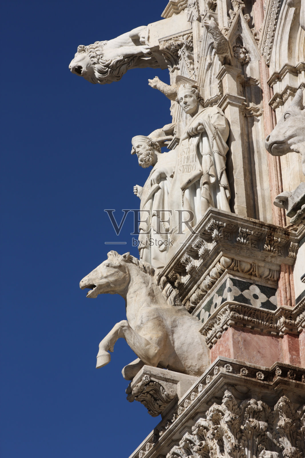 意大利锡耶纳中世纪大教堂的建筑细节照片摄影图片