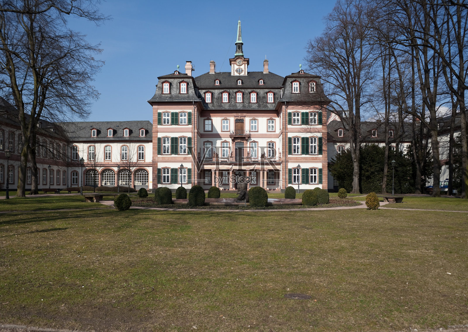 Bolongaropalast和草坪照片摄影图片