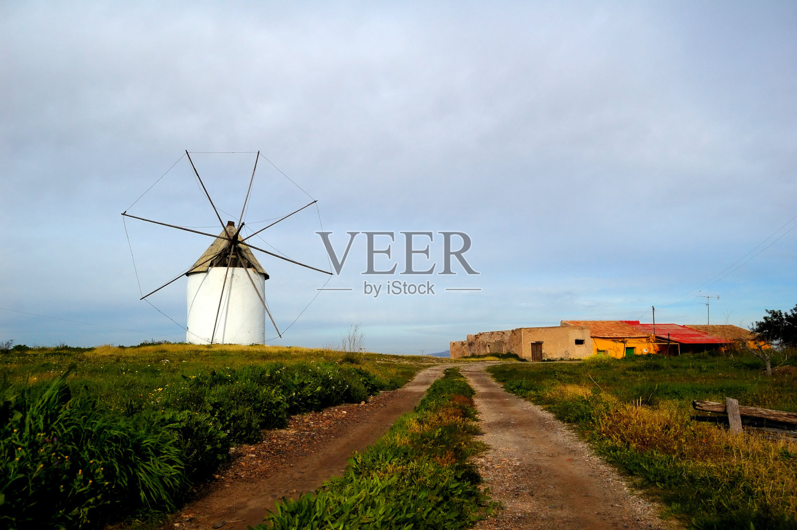 西班牙的风车照片摄影图片