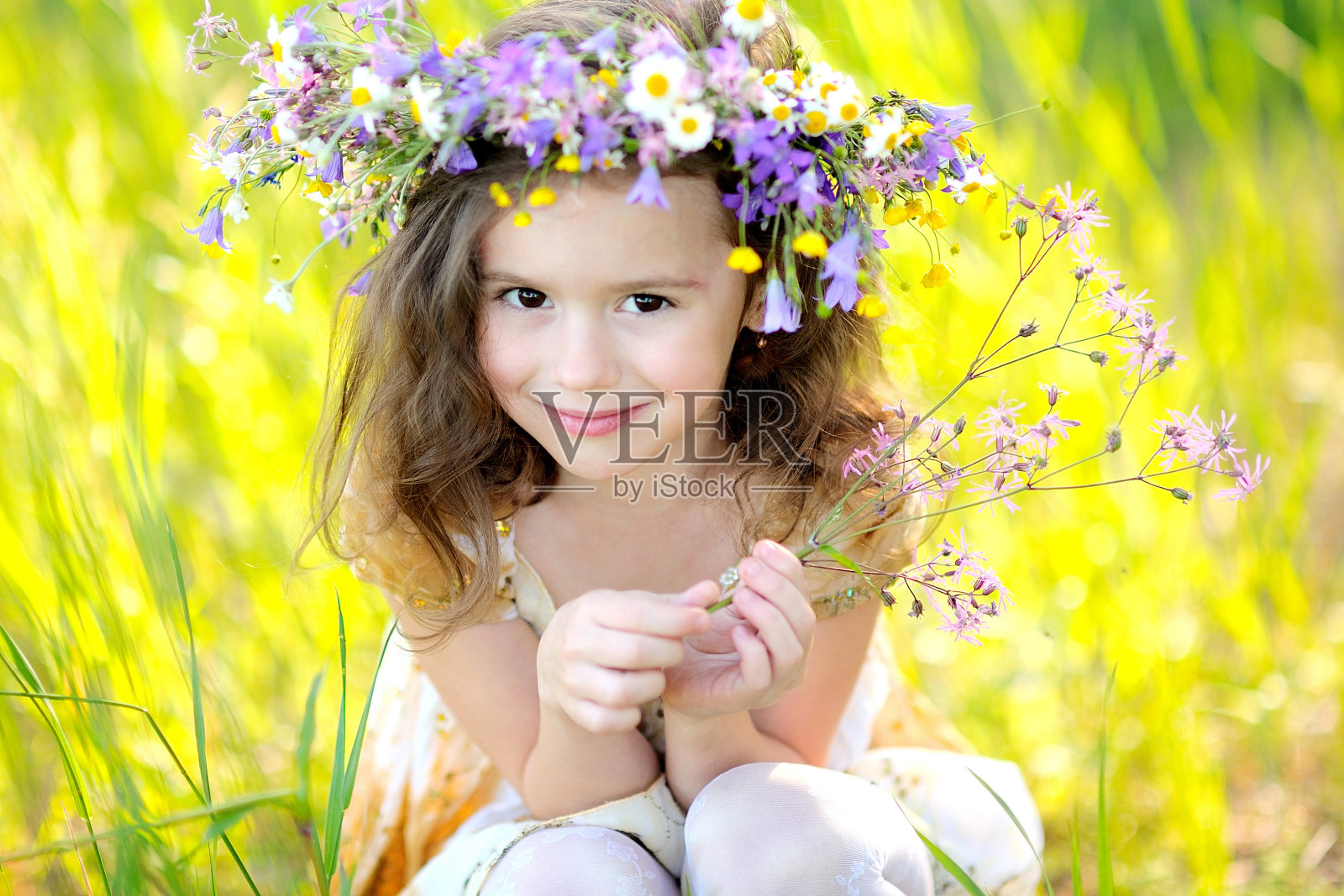 小女孩的肖像照片摄影图片