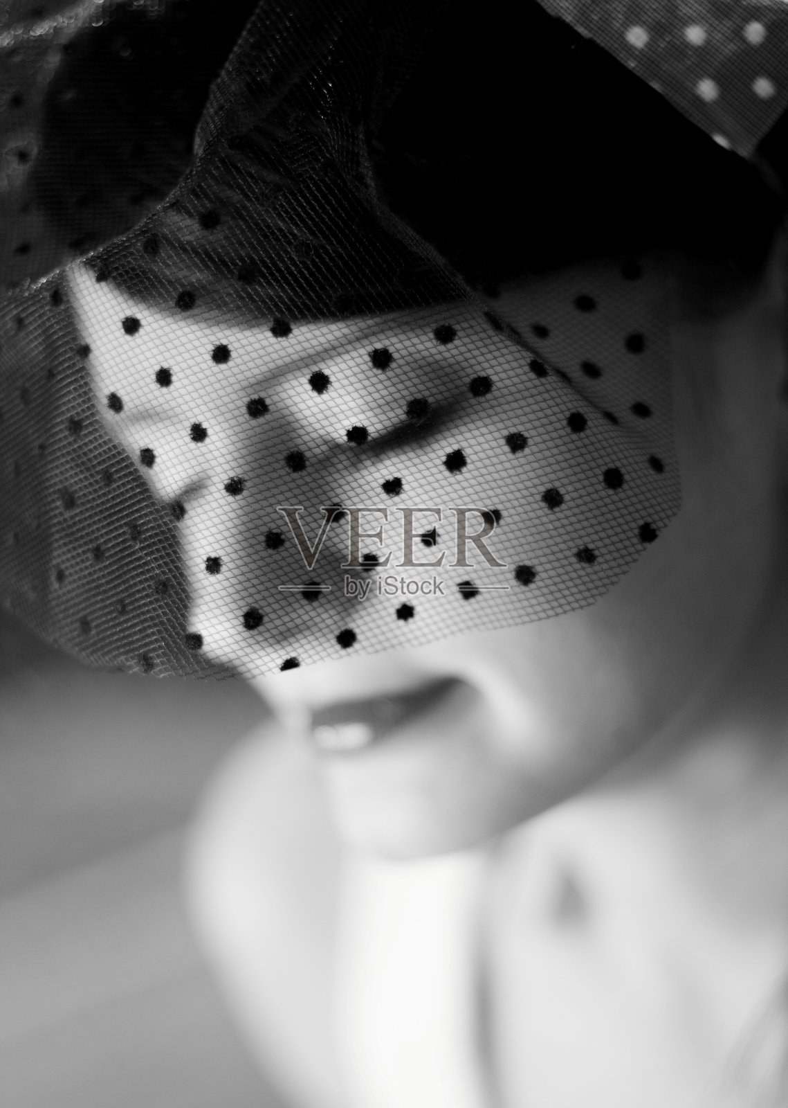 戴面纱的女孩照片摄影图片