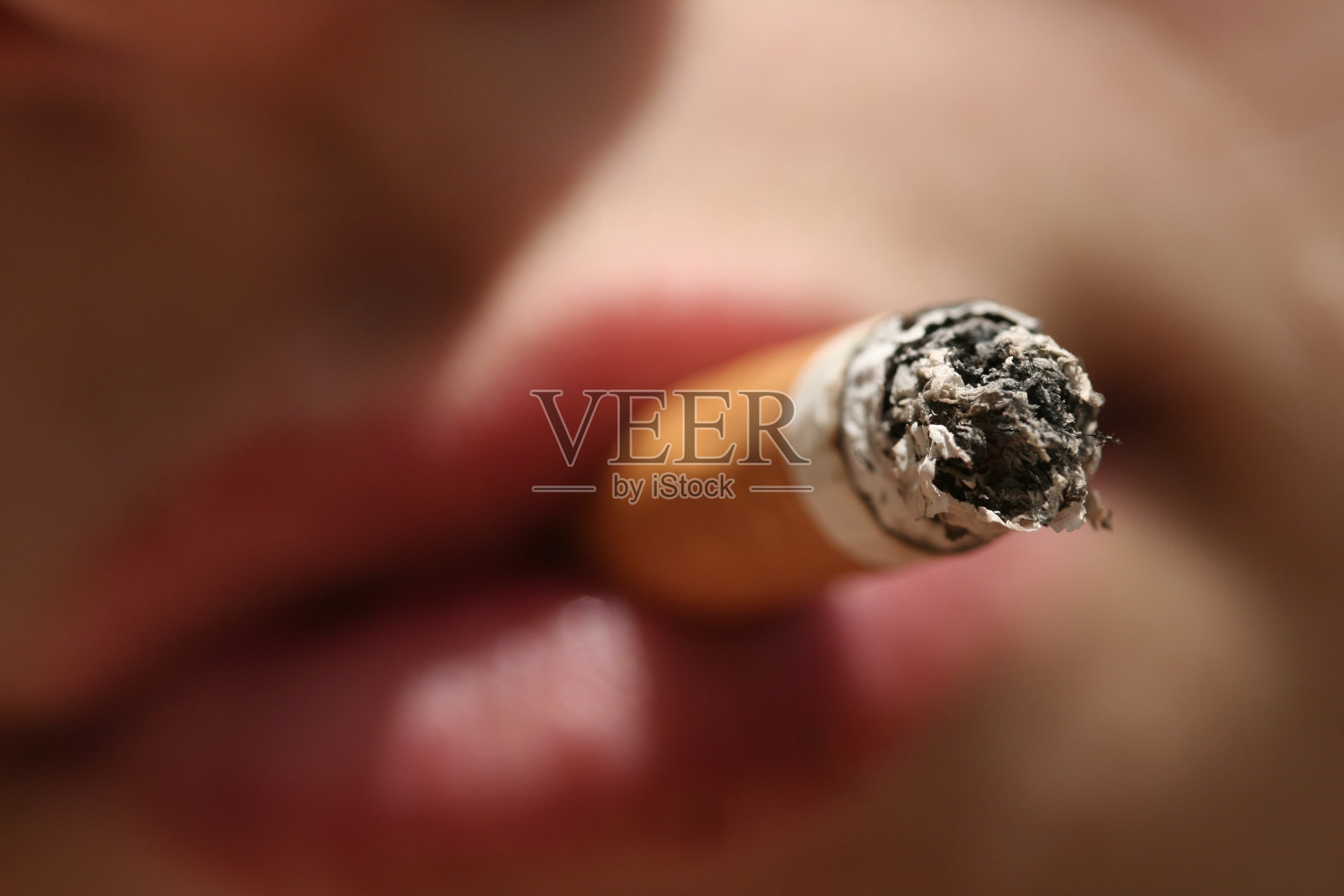 吸烟照片摄影图片