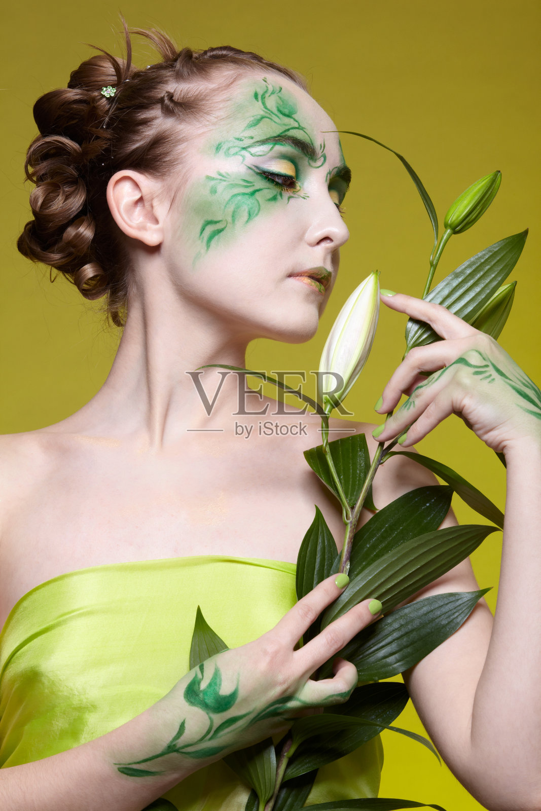 美丽的精灵女孩照片摄影图片