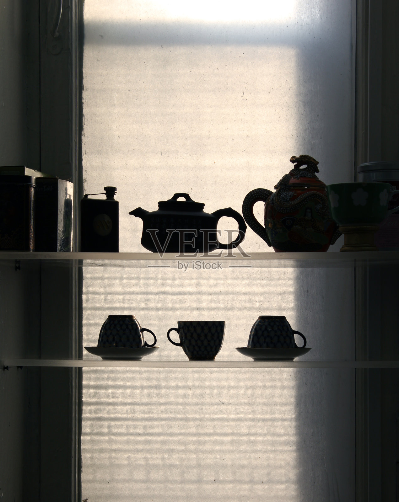 茶壶和杯子照片摄影图片