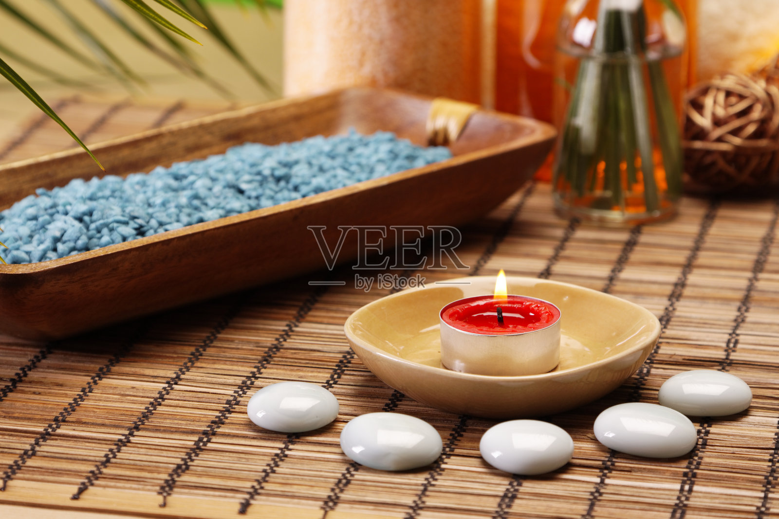 热石头，温泉蜡烛照片摄影图片