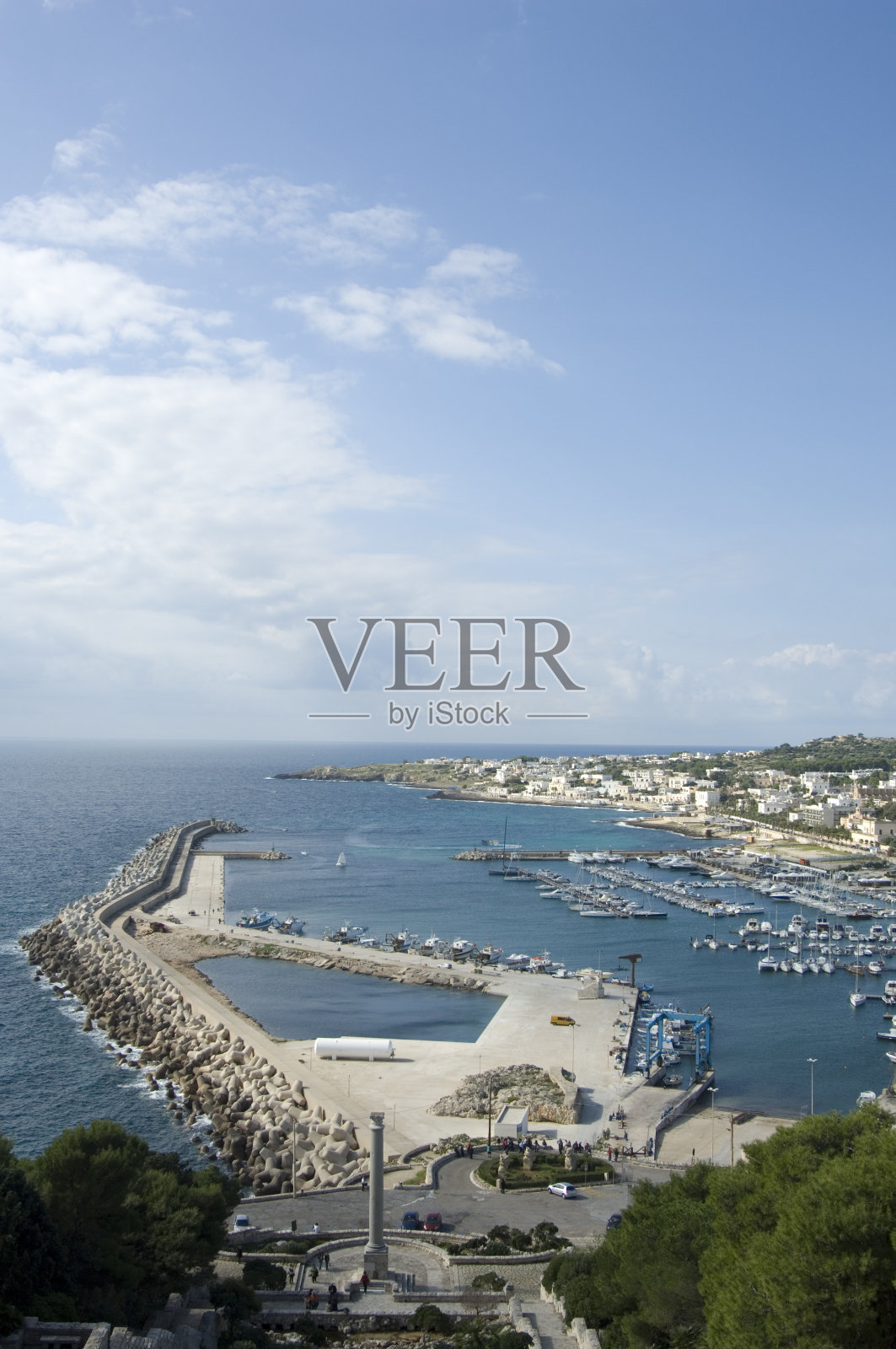 位于普利亚的圣玛丽亚迪卢卡港照片摄影图片