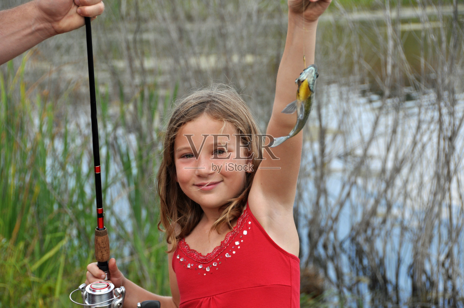 小渔夫女孩照片摄影图片