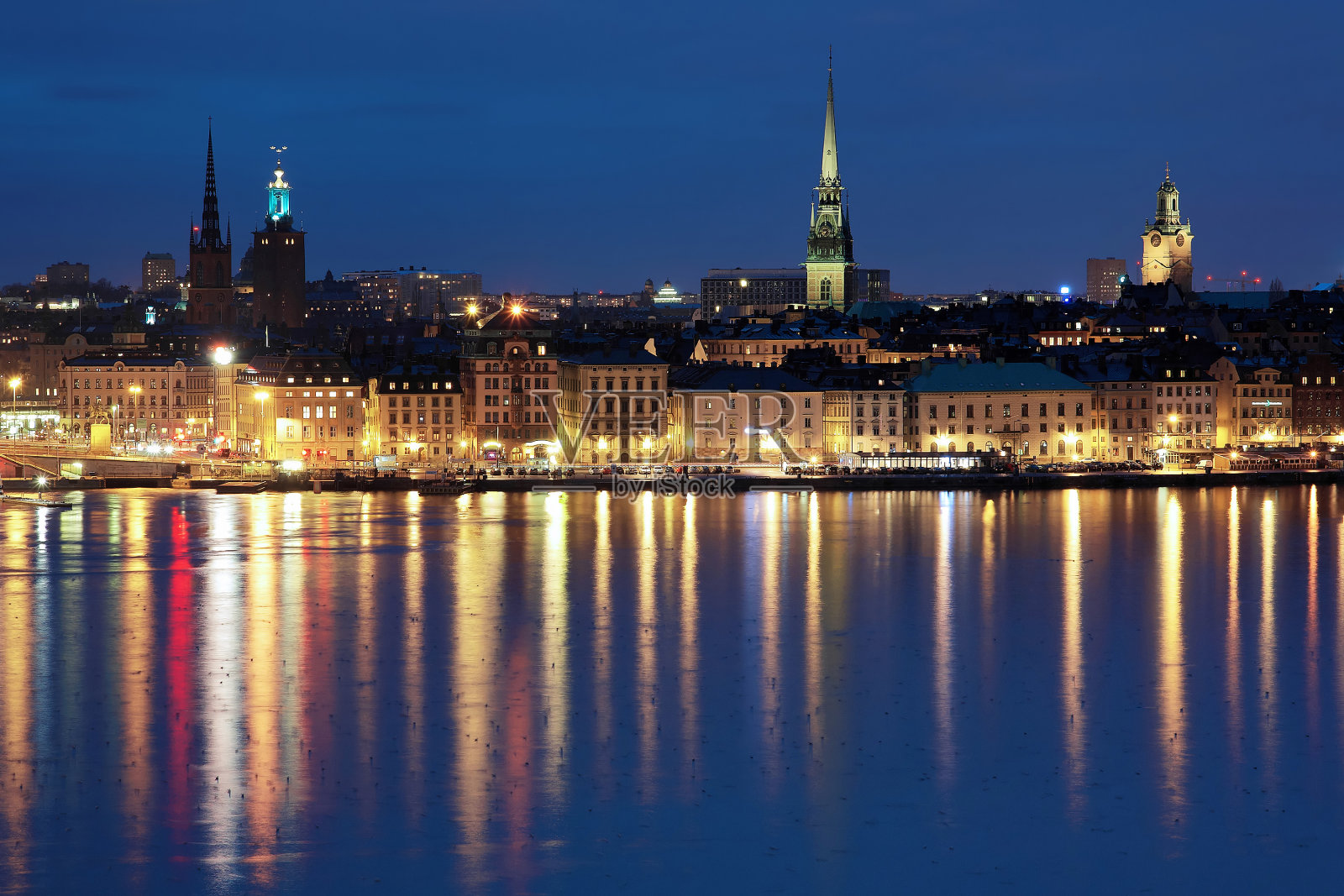 瑞典斯德哥尔摩格拉斯坦的夜景照片摄影图片