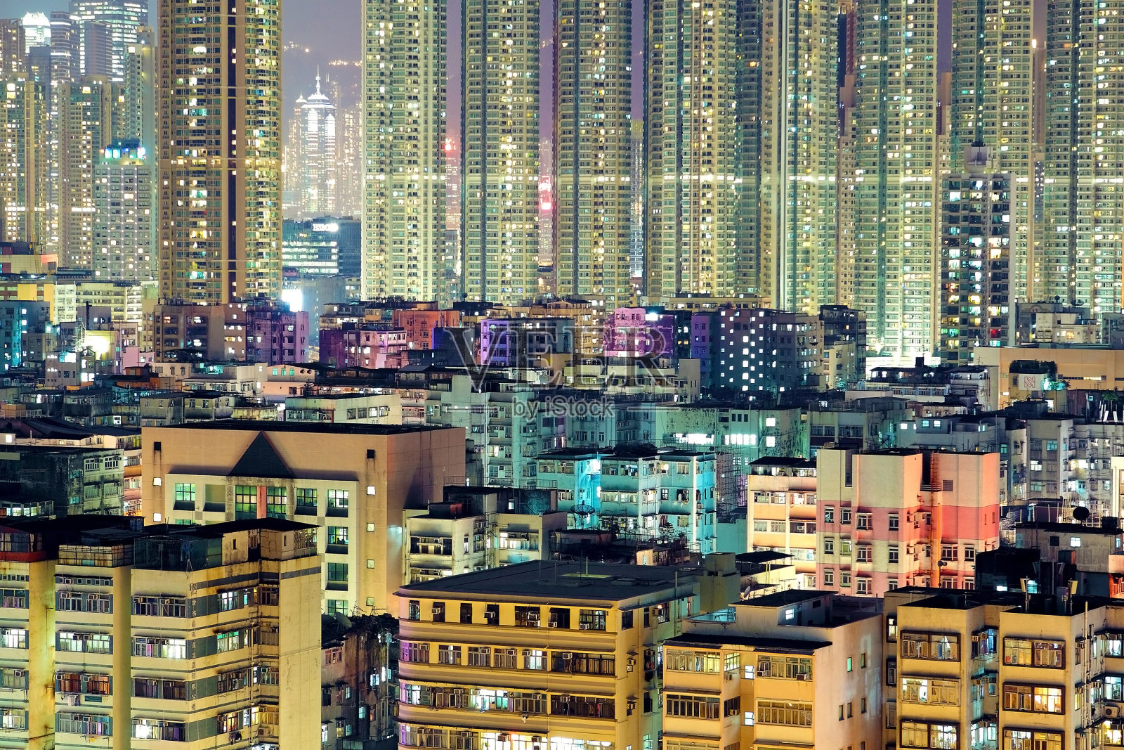 晚上市中心照片摄影图片