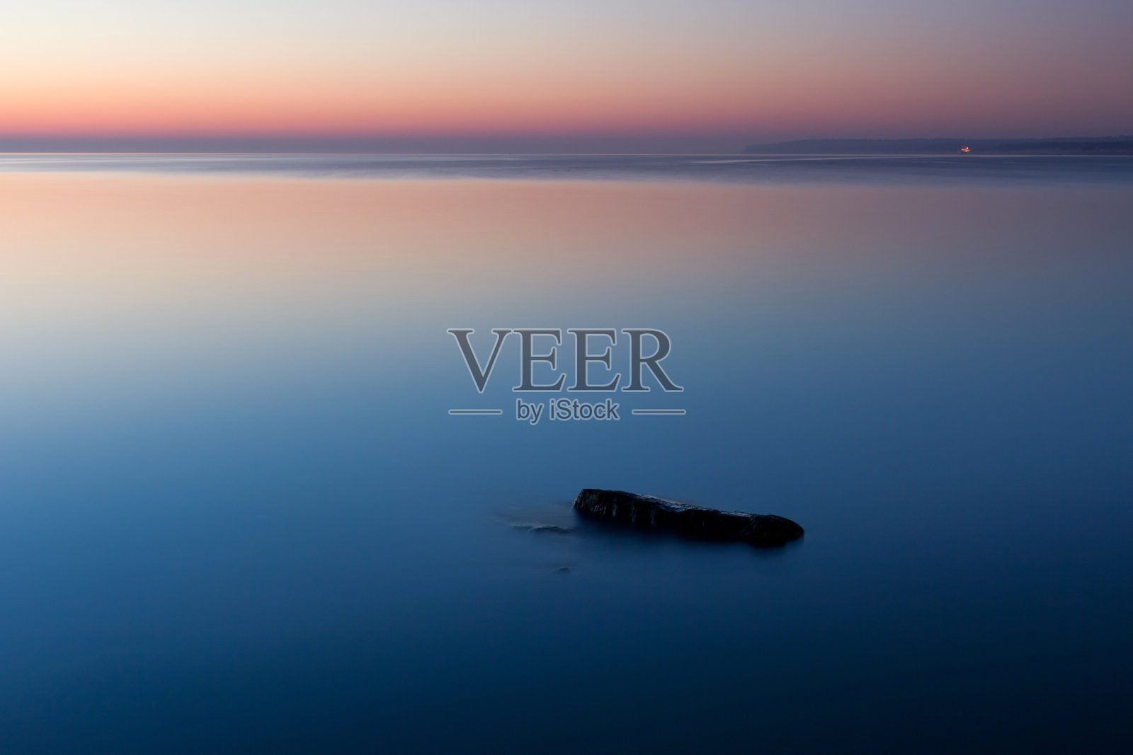 波罗的海海边照片摄影图片