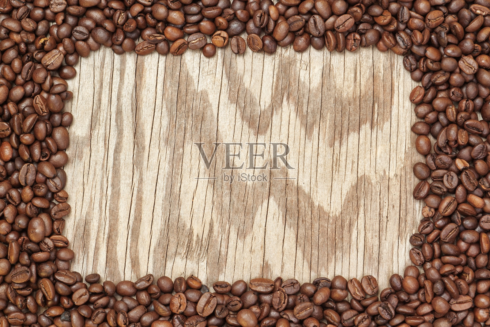 框架上的咖啡豆木质纹理。照片摄影图片