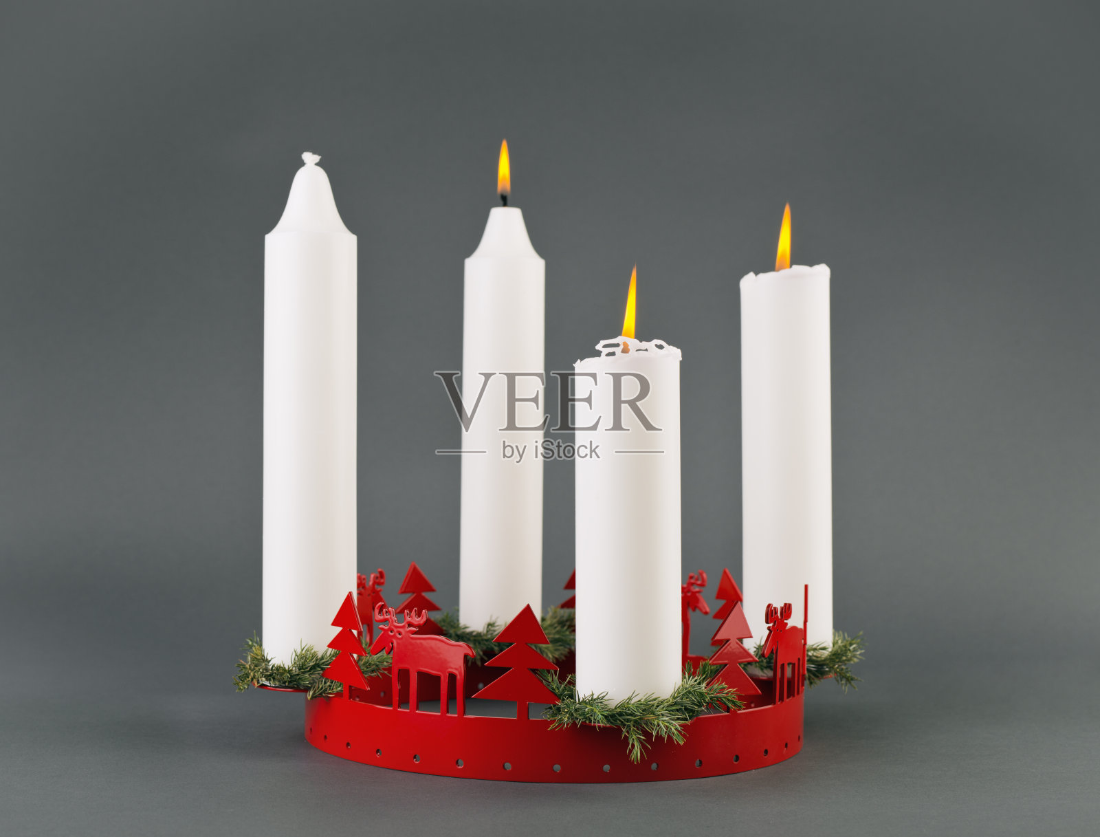 斯堪的纳维亚风格的圣诞花环照片摄影图片