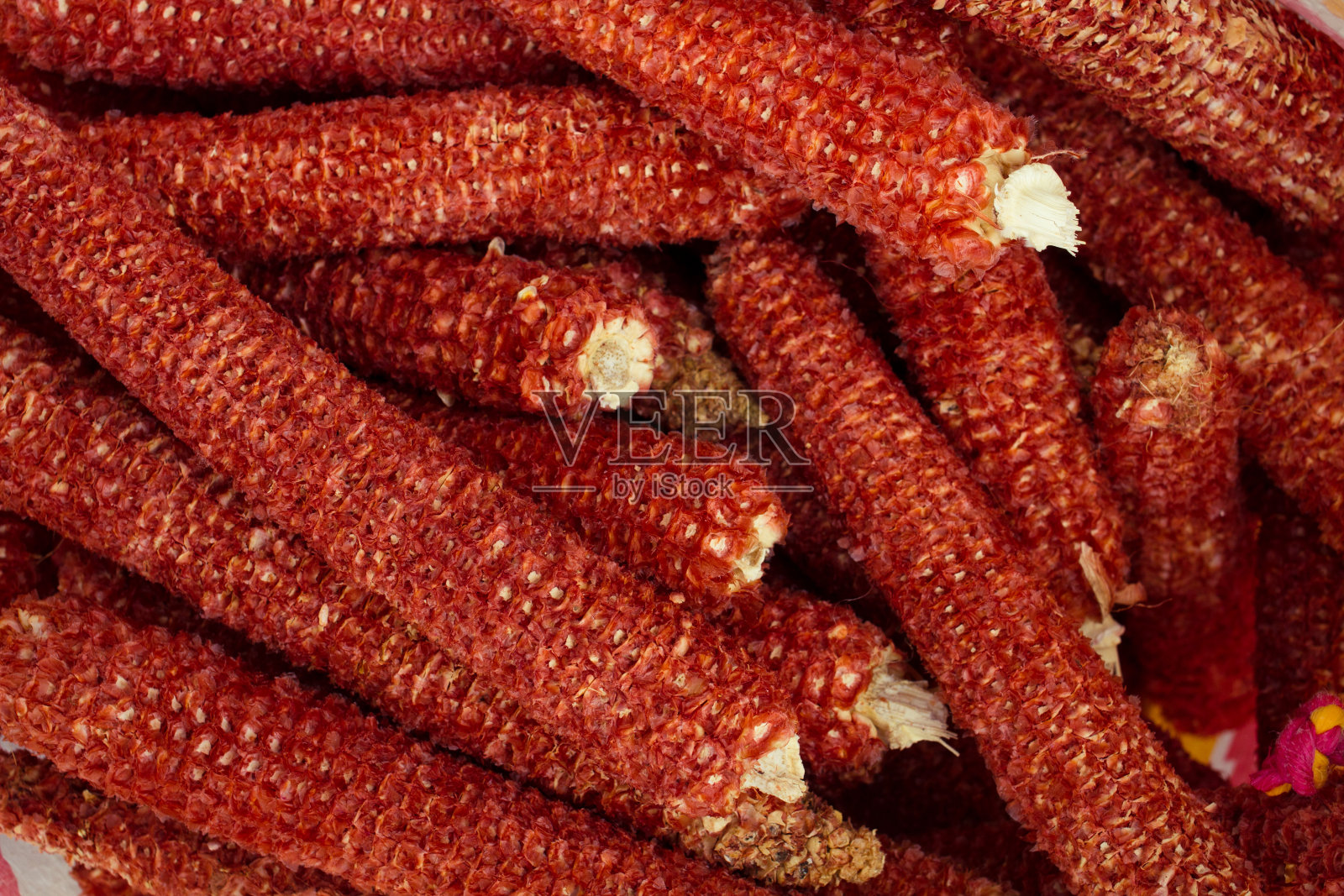 裸露的玉米棒照片摄影图片