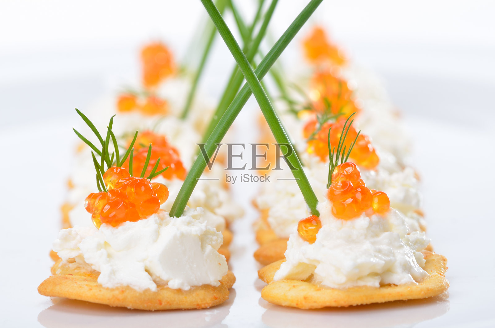 开胃菜和鱼子酱照片摄影图片