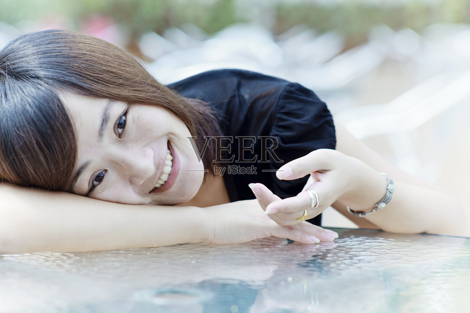 亚洲大学生照片摄影图片