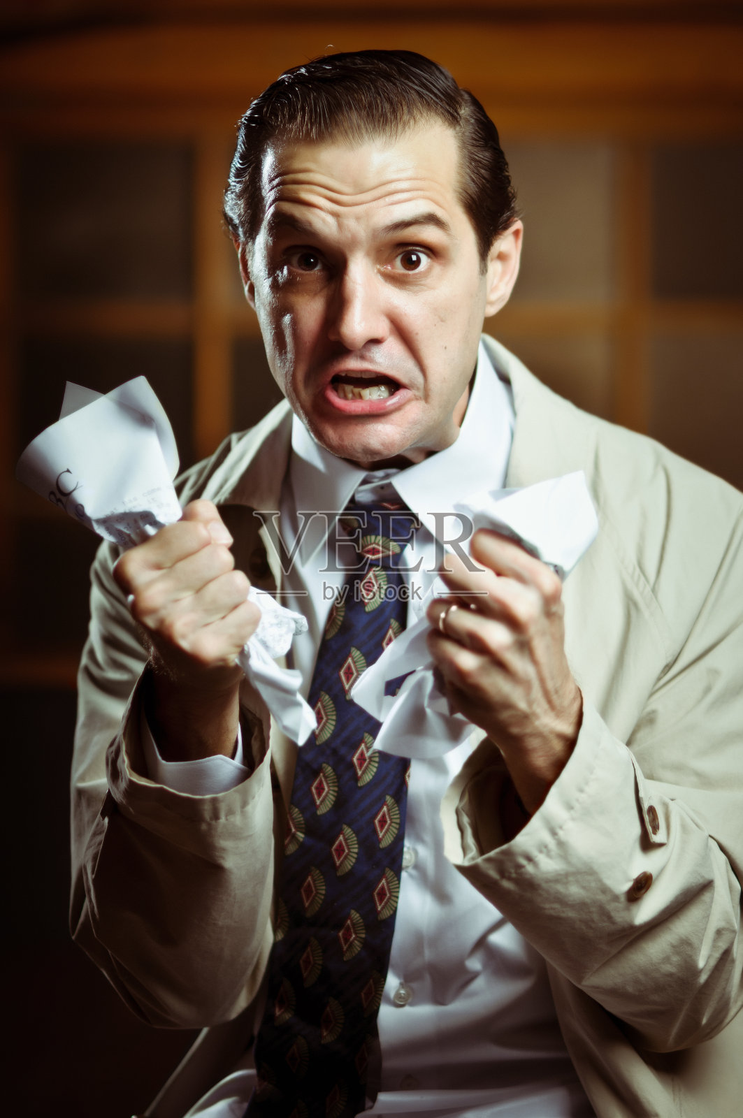 愤怒的商人照片摄影图片