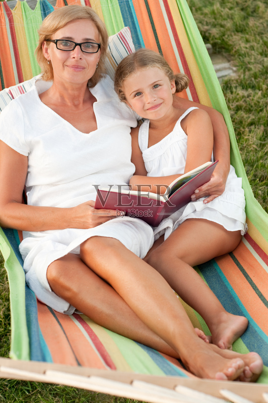 快乐的童年照片摄影图片