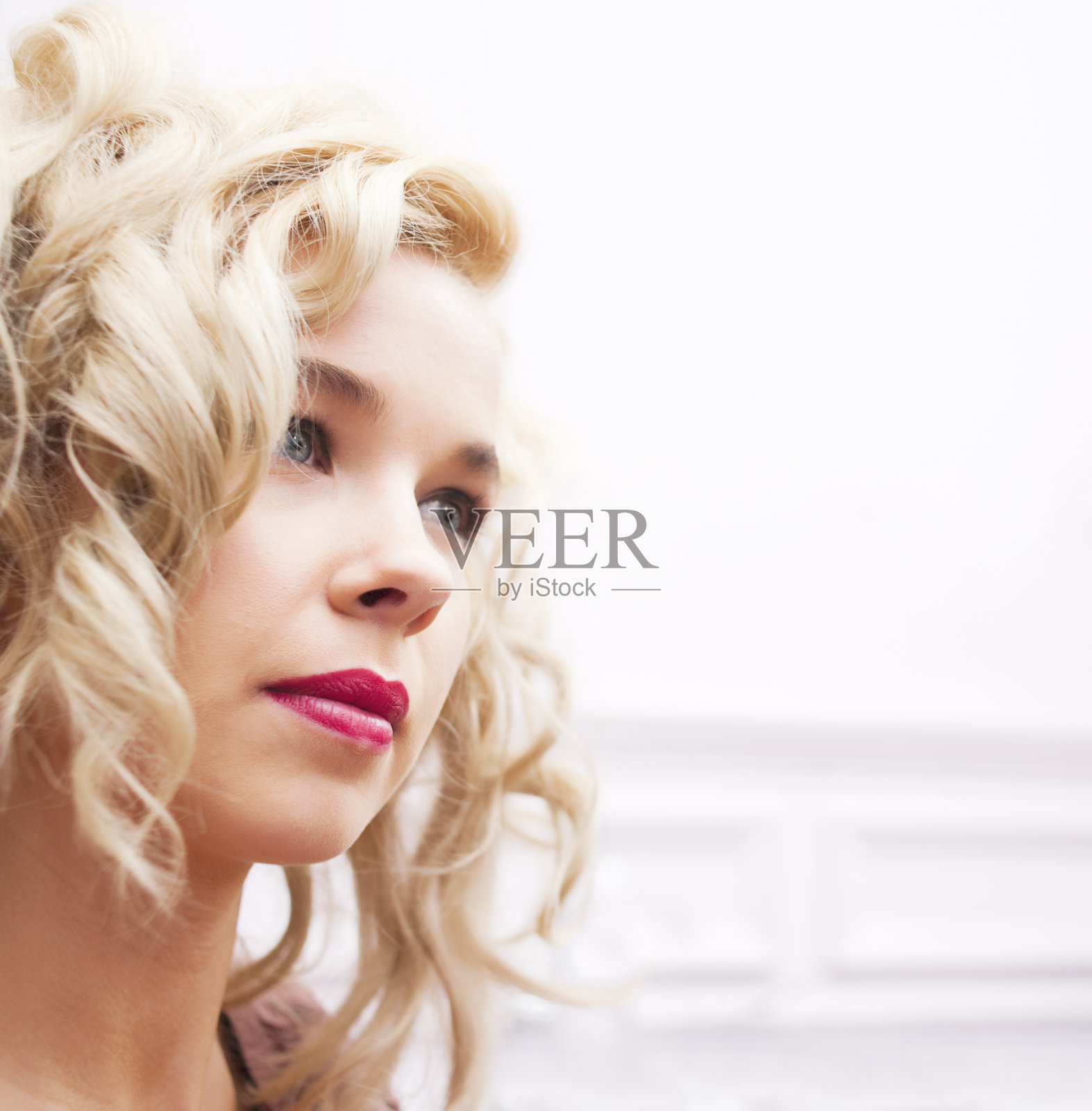 优雅女人的肖像照片摄影图片